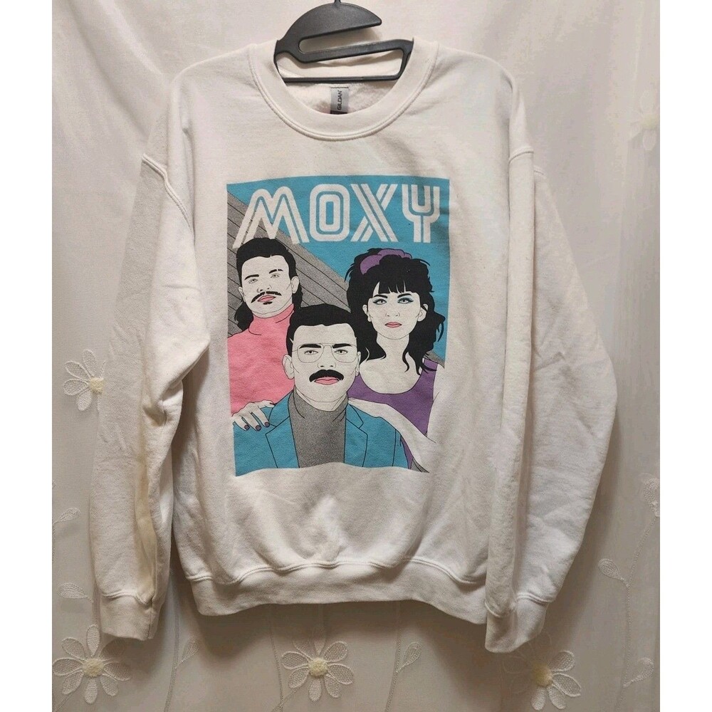 Gildan Womens Medium White Sweater Moxy The Band Retro Graphic Nostalgic Iconic
